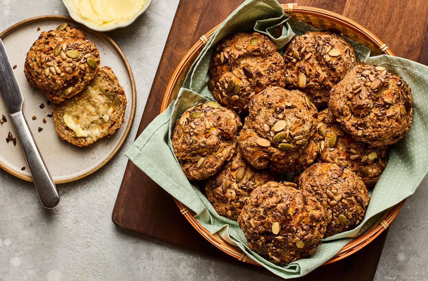 Overnight oat buns