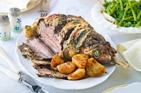 Image of "Roast lamb with garlic"