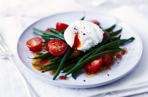Green bean & tomato salad with poached egg