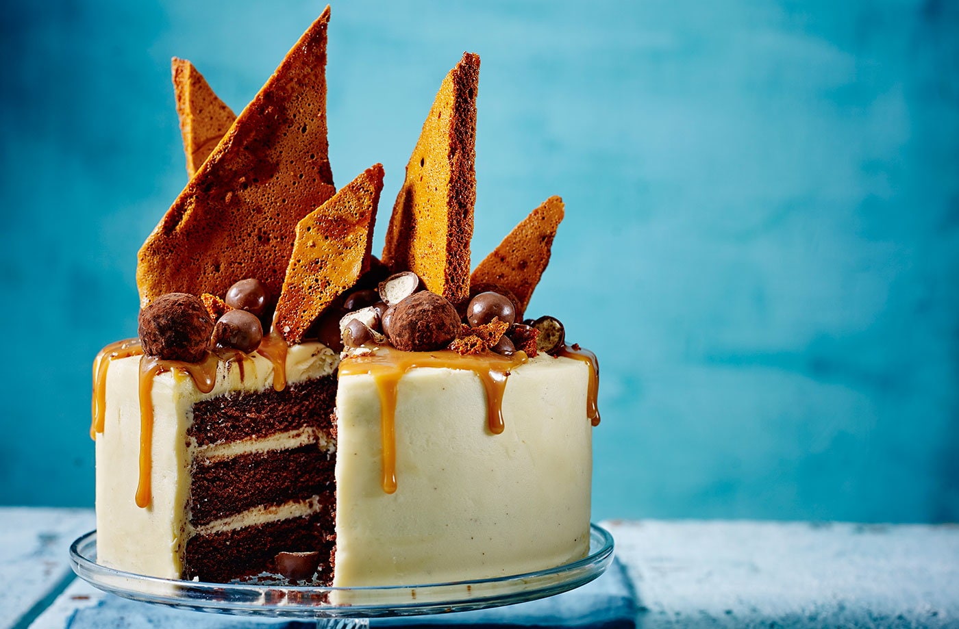 Chocolate crackle cake