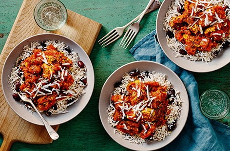 Mama’s chicken with rice and peas