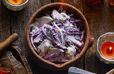 Image of "Coleslaw with chicory, apple and blue cheese"