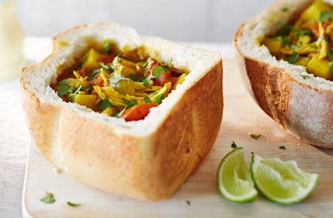 Image of "Chicken bunny chow"