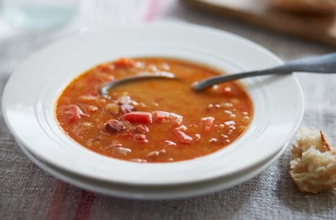 Red pepper and lentil soup
