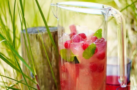 Image of "Watermelon and raspberry cooler"