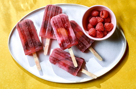 Image of "Roasted plum and raspberry lollies"