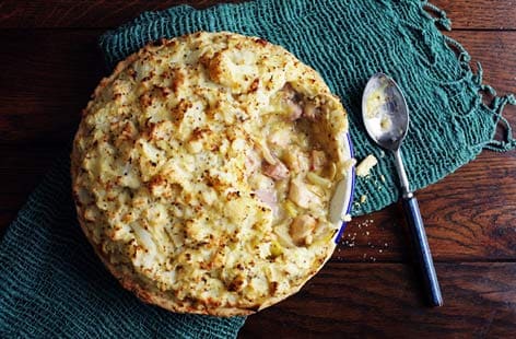 Image of "Gammon and turkey pie with cauliflower"
