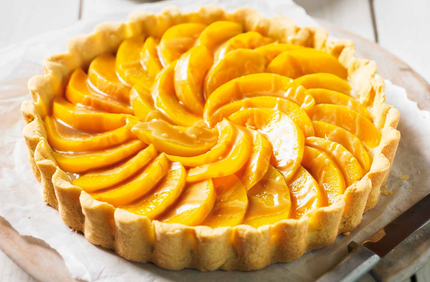Peach caramel tart