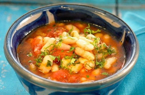 Image of "White haricot bean and tomato soup 	"