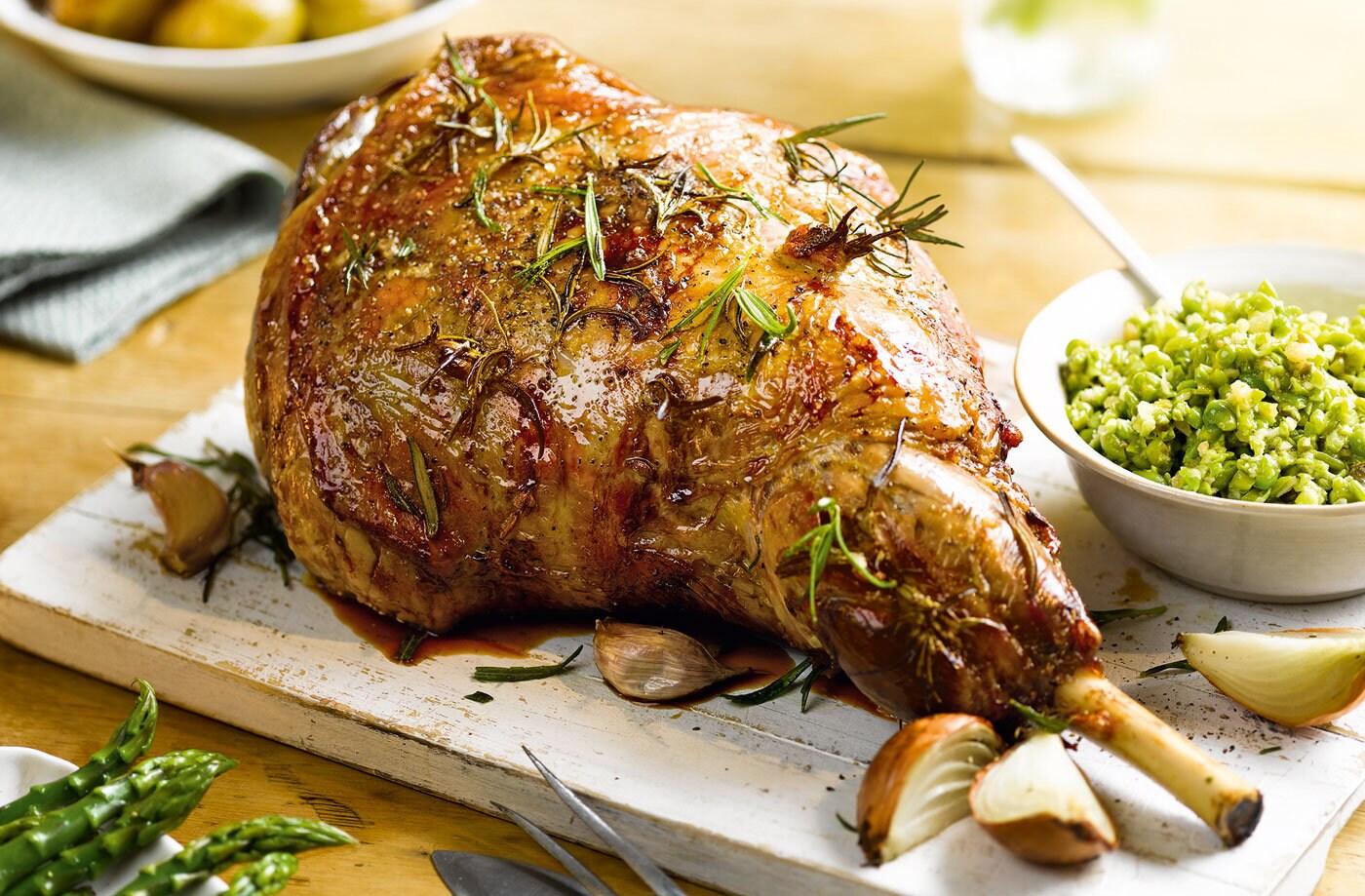 Roast lamb with mint pesto sauce