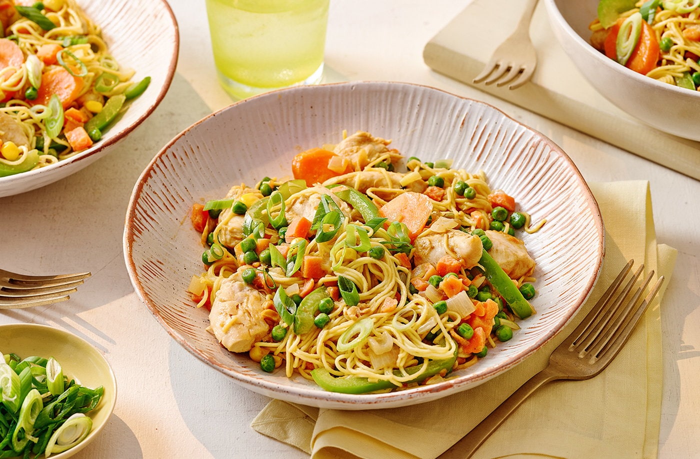Chicken peanut satay noodles