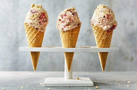 Image of "No-churn cream-tea ice cream"
