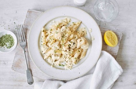 Image of "Chicken, crème fraîche and tarragon pasta"
