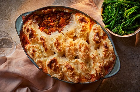 Image of "Lentil shepherd's pie with garlic and herb mash"