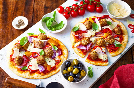 Image of "Meatball arrabbiata pizza"