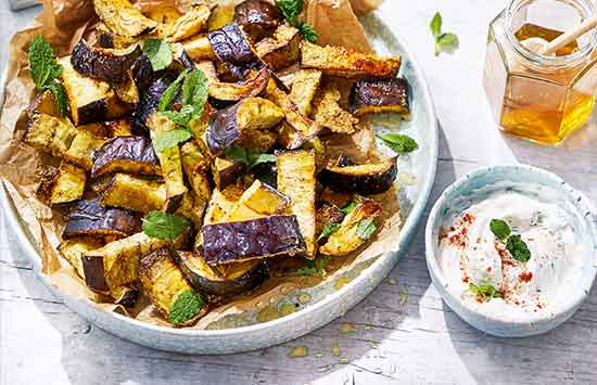 Image of "Baked aubergine chips with honey and thyme"