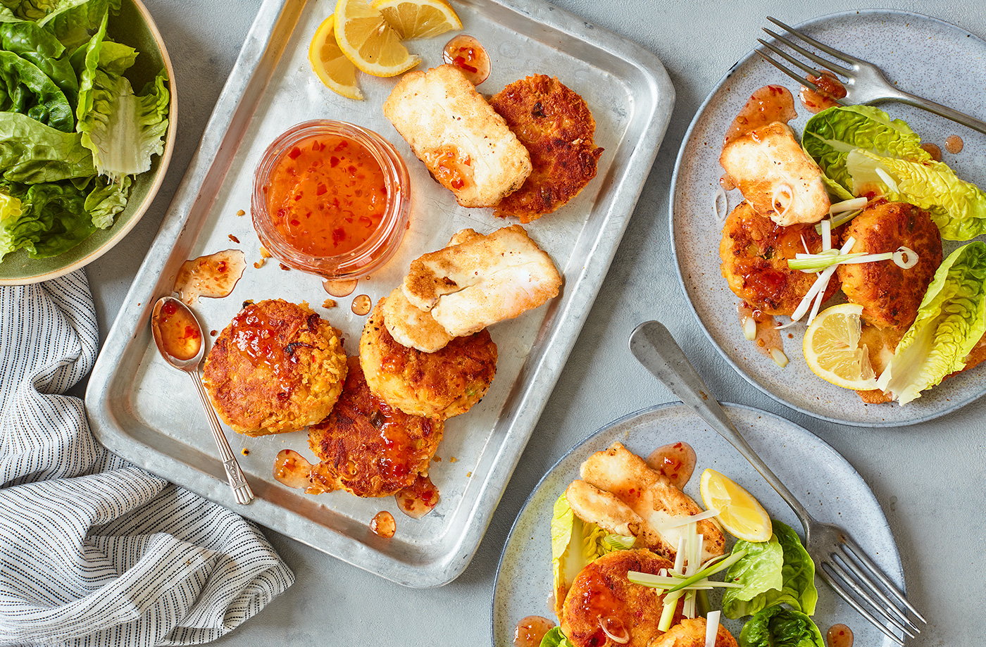 Chilli chickpea fritters with halloumi