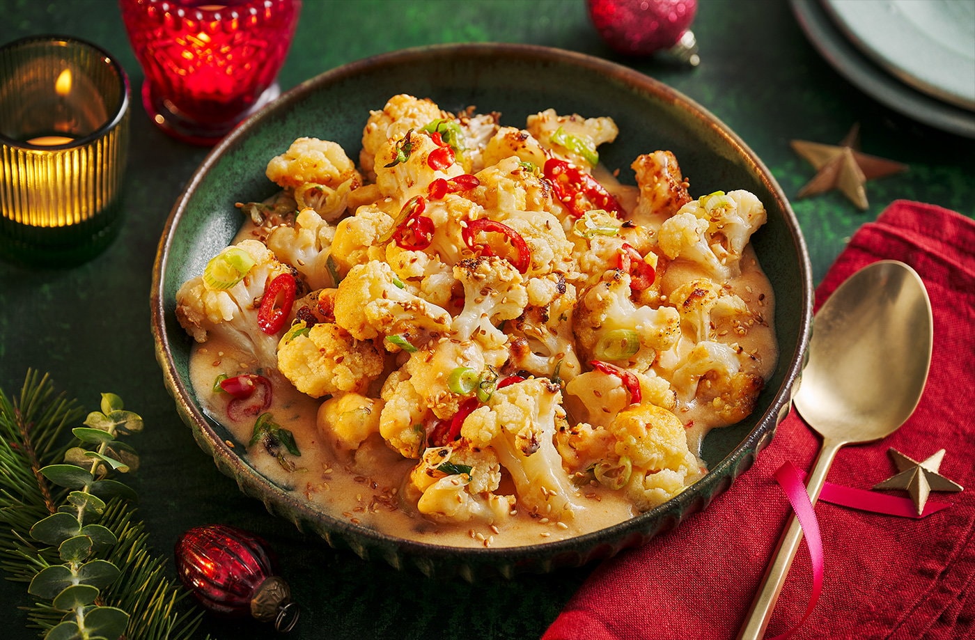 Air-fryer bang bang cauliflower cheese