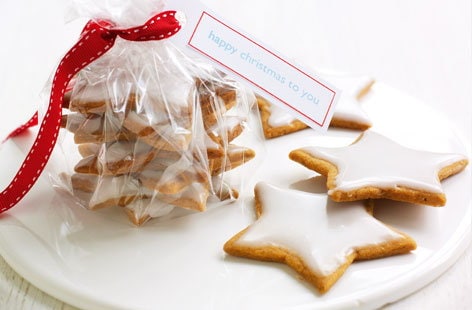 Image of "Ginger thins with lemon icing"