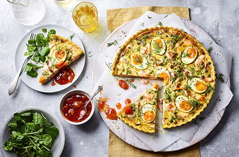 Image of "Kedgeree-style salmon tart"