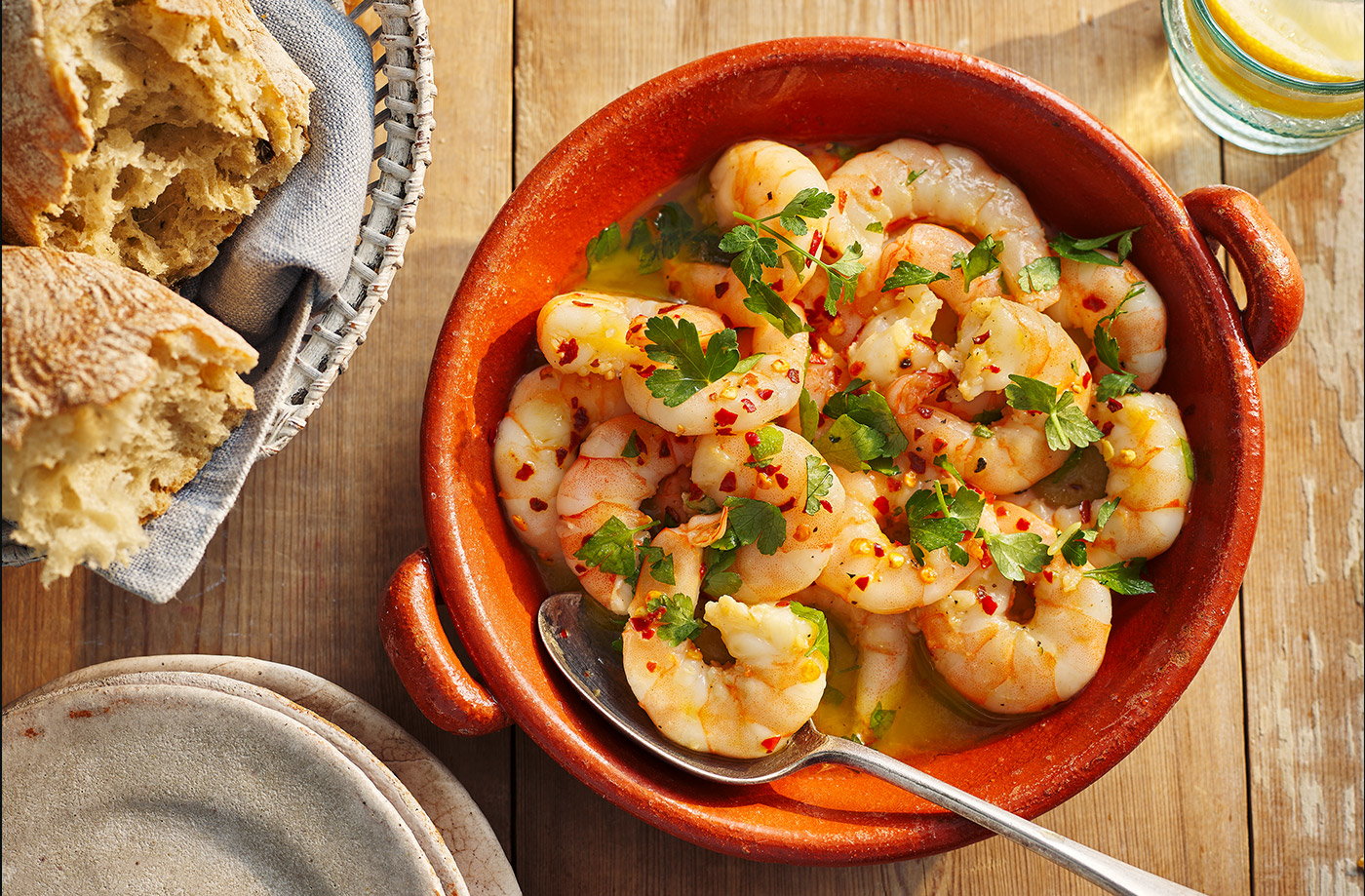 Garlic and lemon prawns