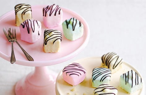 Image of "Fondant fancies"