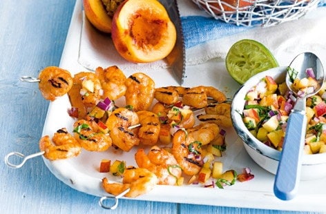 Image of "Nectarine and basil salsa with grilled prawns"