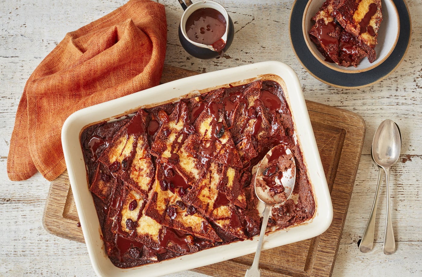 Chocolate bread and butter pudding