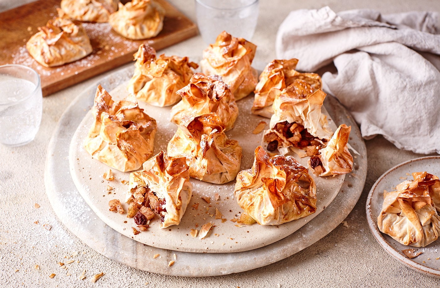 Spiced pear strudel bites