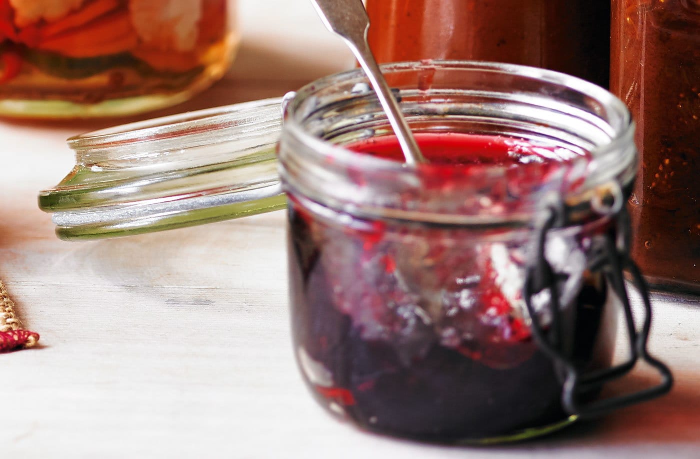 Blackberry and apple jelly 