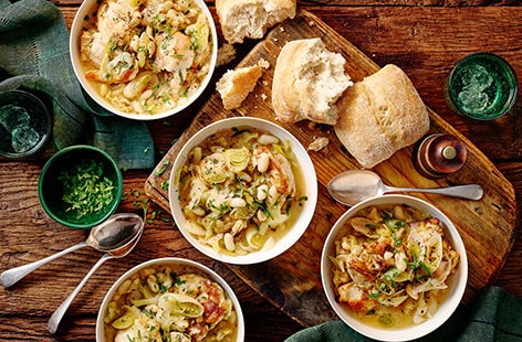 Image of "Chicken, tarragon and white wine stew"