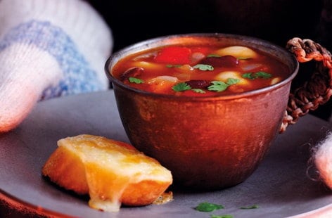 Image of "Chilli bean soup with cheesy garlic bread"