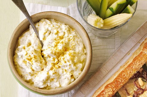 Image of "Aubergine and roasted garlic dip"