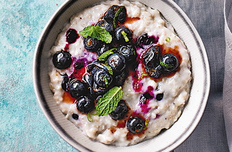 Image of "Blueberry and coconut porridge"