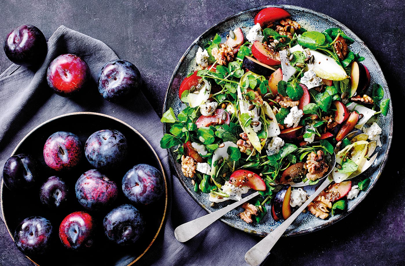 Plum and blue cheese salad