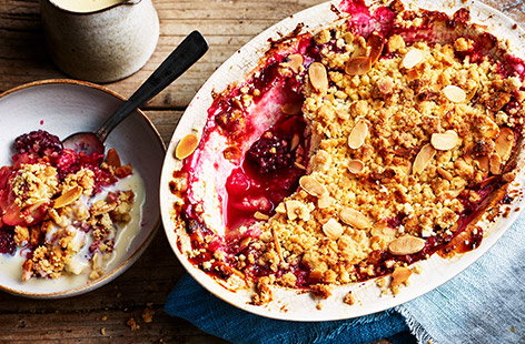 Image of "Apple and berry crumble"