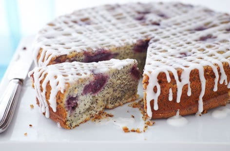 Image of "Cherry poppy seed cake"