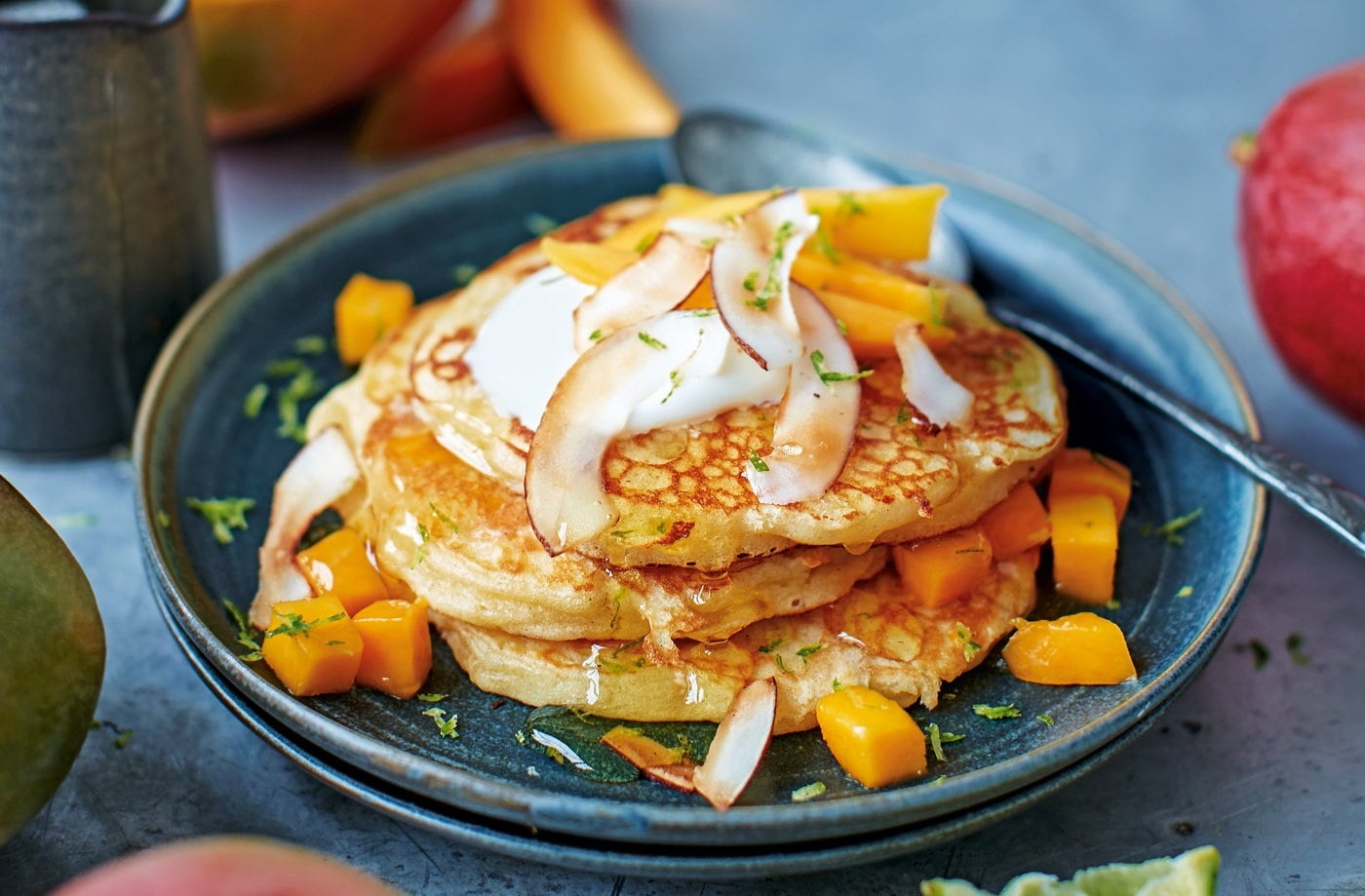 Mango pancakes with coconut and lime