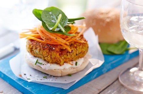 Grated carrot and chickpea burgers