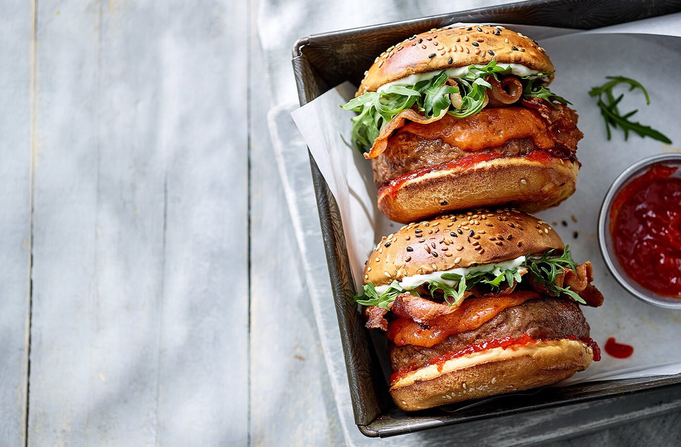 Chilli cheeseburgers