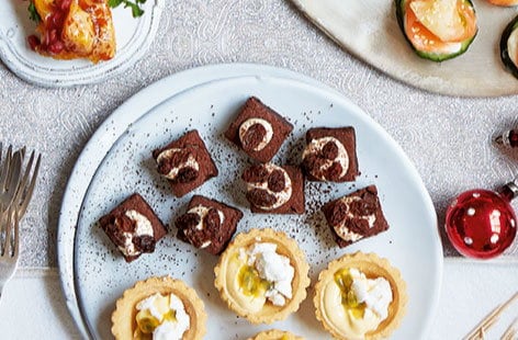 Image of "Rum and raisin brownies"