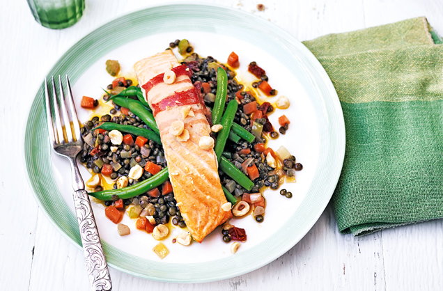 Roasted pancetta-wrapped salmon with lentils