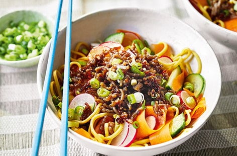 Image of "Spicy noodle salad bowl"