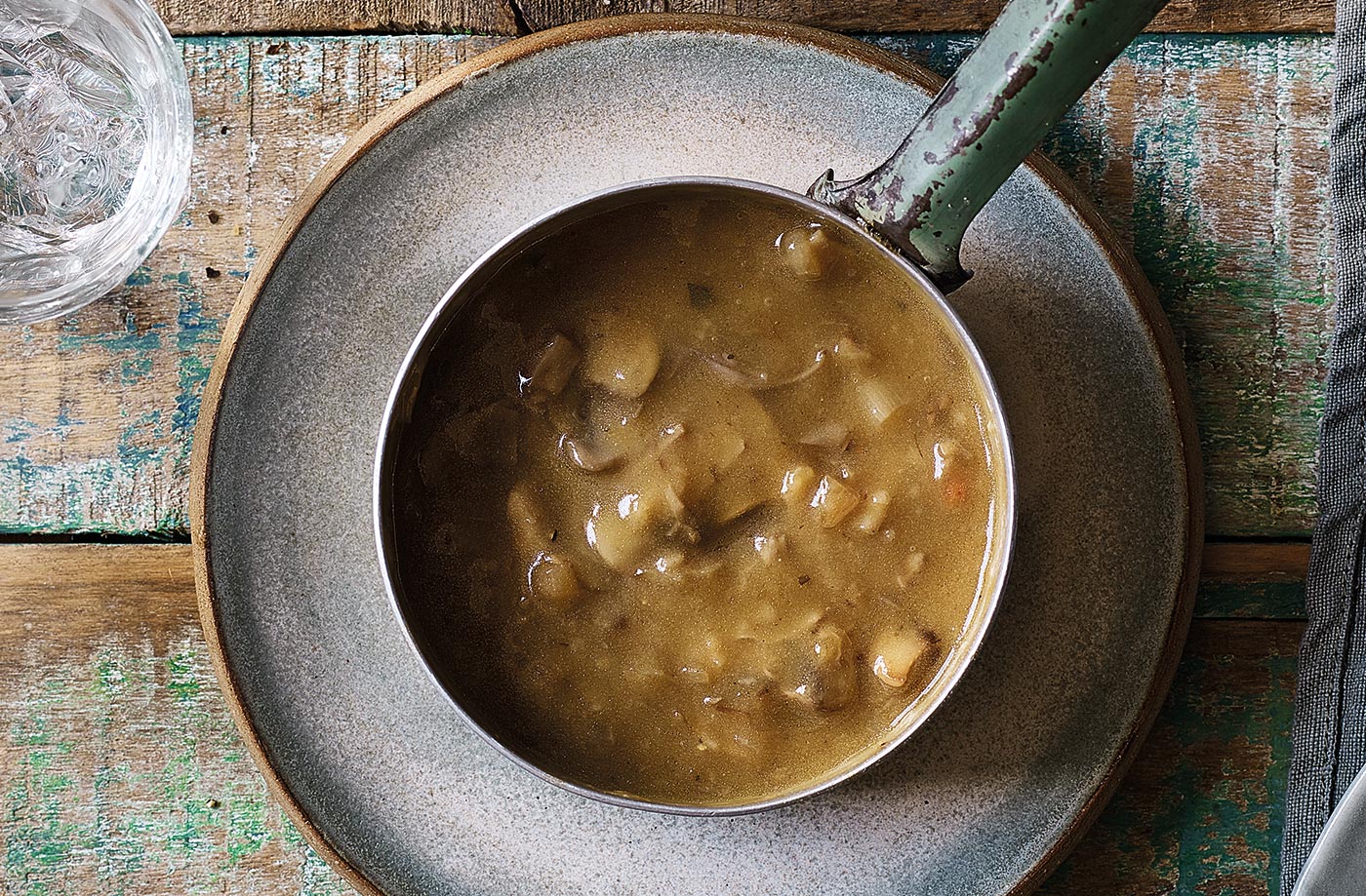 Thyme and mushroom gravy