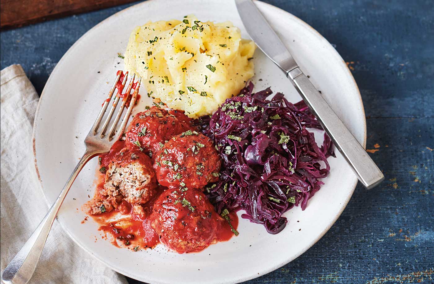 Apple and pork meatballs