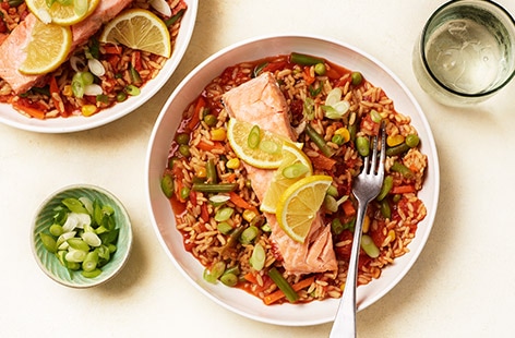 Image of "Salmon, rice and tomato traybake"