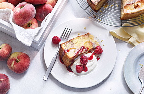 Image of "Peach melba upside-down cake"