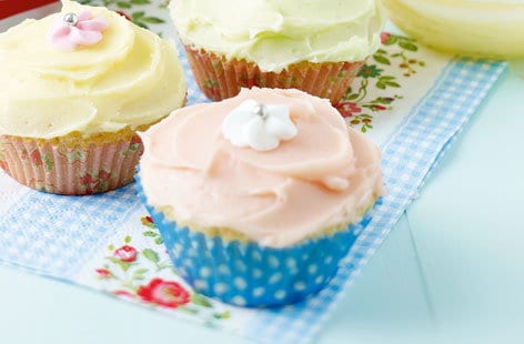 Image of "Pretty vanilla cupcakes "