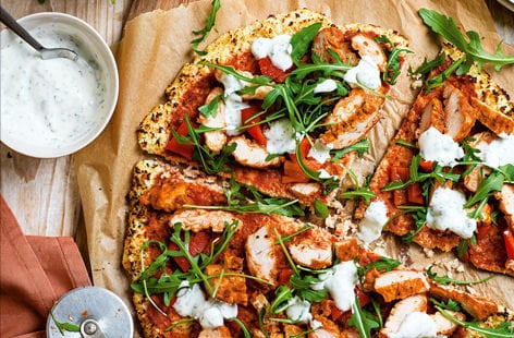 Image of "Spicy chicken cauliflower 'pizza'"