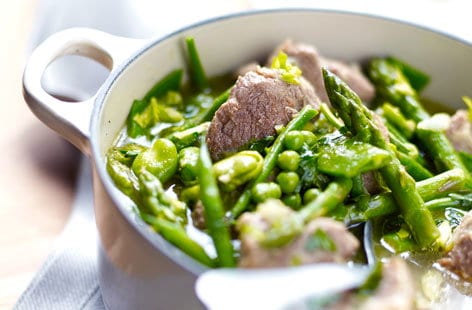 Image of "Lamb casserole with green vegetables"